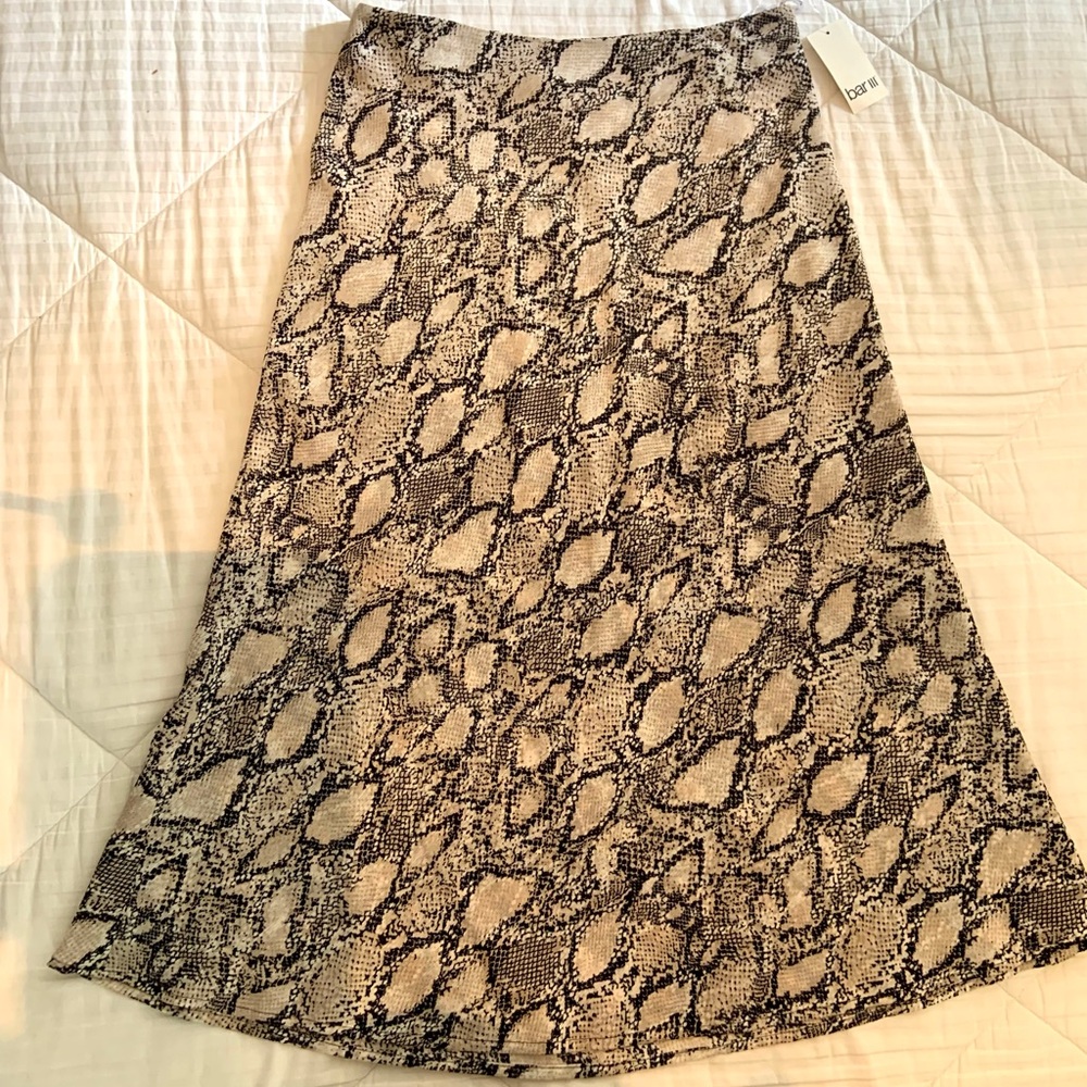 Bar lll Midi skirt - Size M - Zipper in back